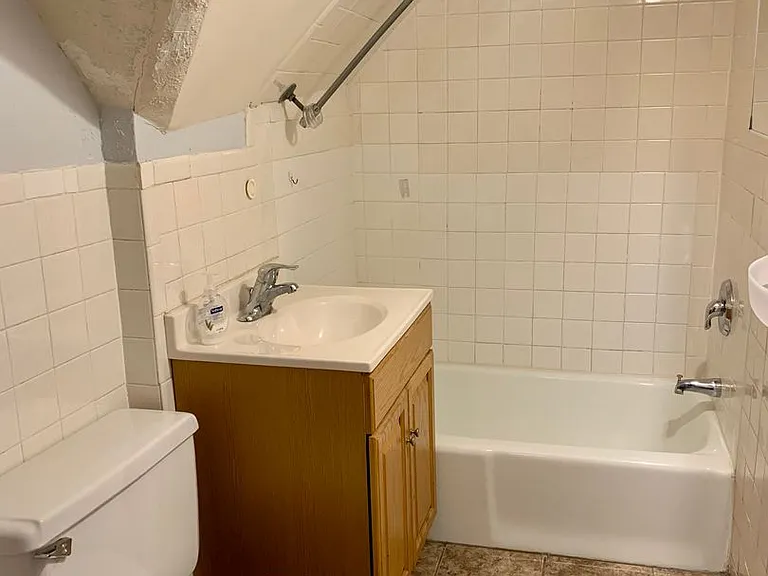 782-784 Orange St. — Photo 12