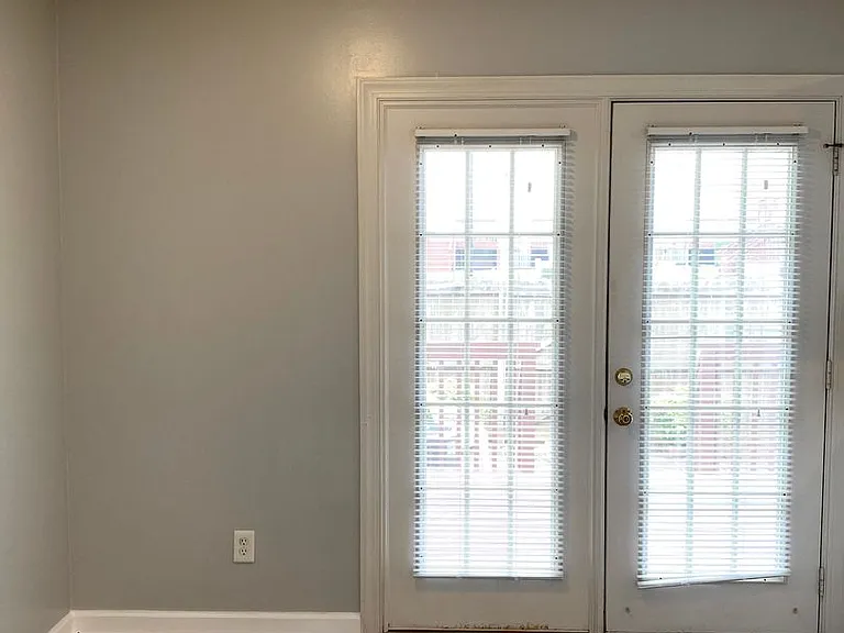 1915 Stroll Cir — Photo 6
