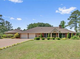 115 Bayshore Dr, Parkton, NC 28371