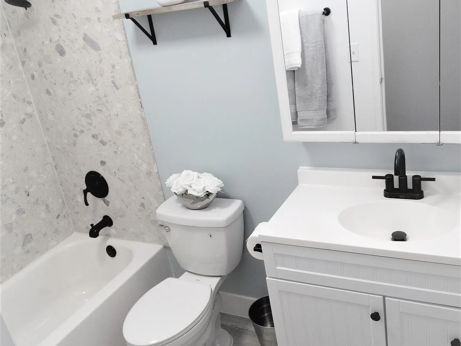 3204 Gypsum Rd — Photo 3