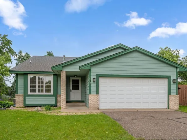 11813 Kerry St NW, Coon Rapids, MN 55433
