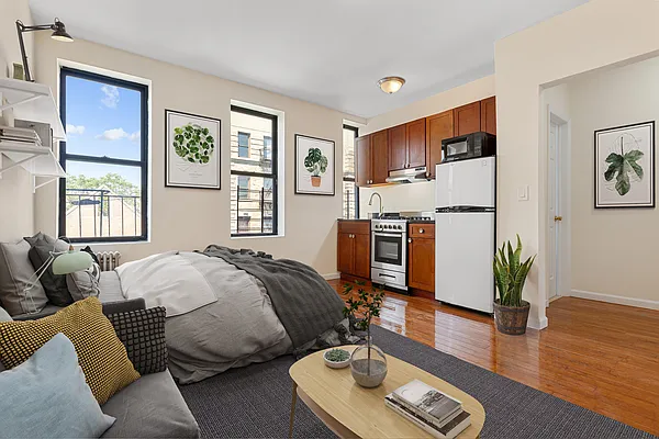 Rented by Bohemia Realty Group | media 6