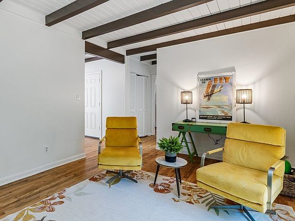 5th image of 1709 Kathryn Dr