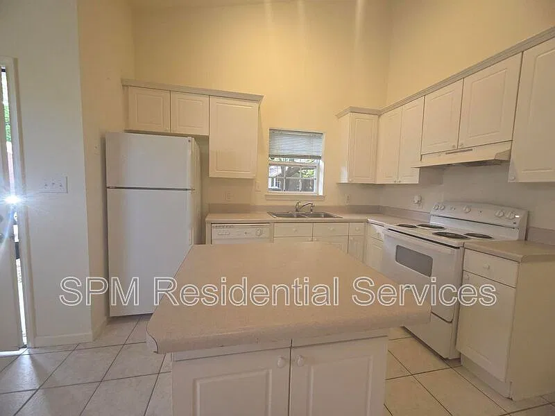 1 bed, 1.0 bath, 800 sqft, $1,195 — Photo 4