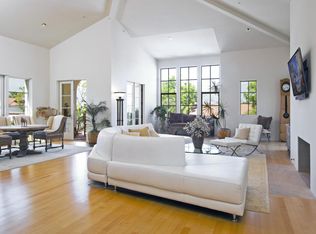 401 Chapala St APT 304, Santa Barbara, CA 93101