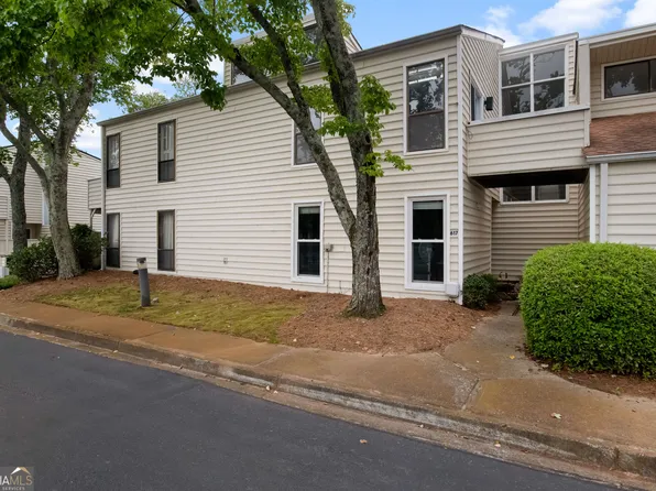 617 Serramonte Dr, Marietta, GA 30068