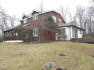 708 Cannon Rd, Glen Gardner, NJ 08826