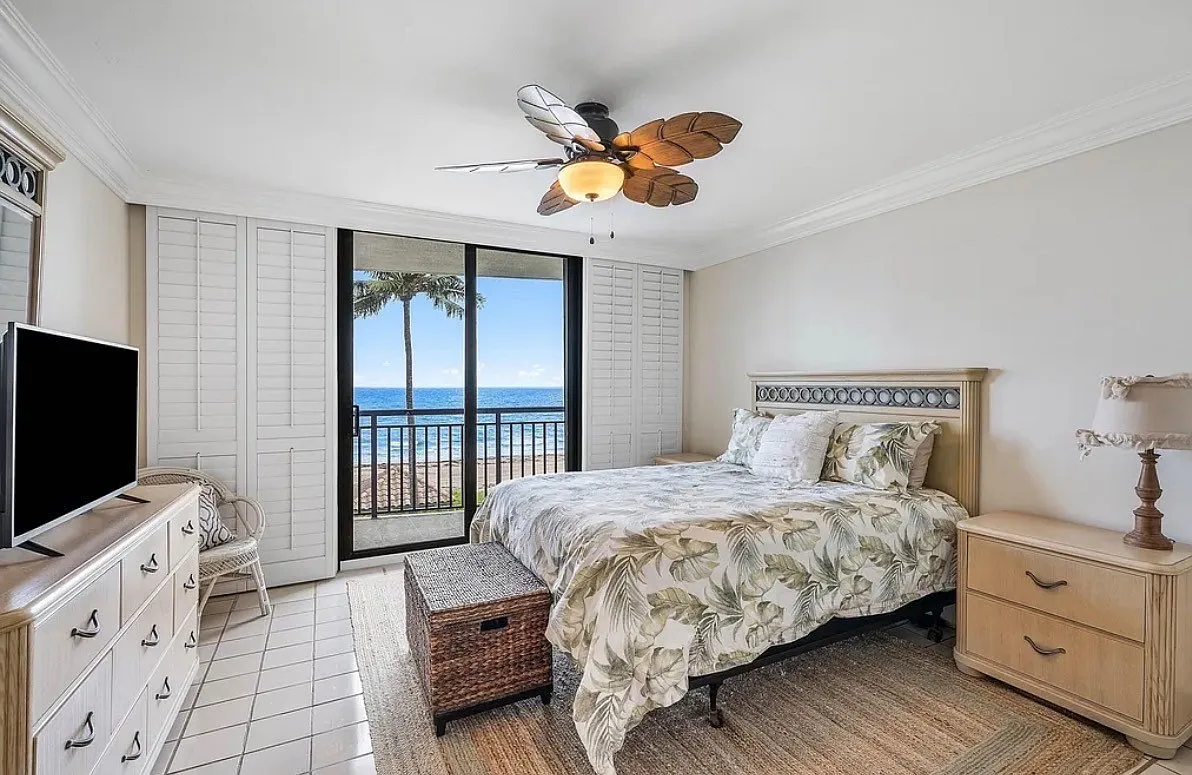 3951 N Ocean Blvd — Photo 3