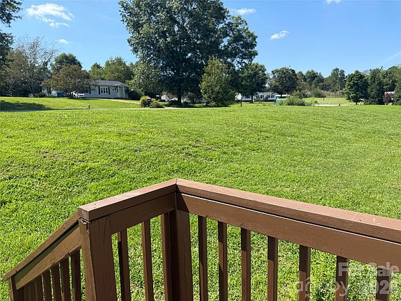 3rd image of 4158 High View Ct
