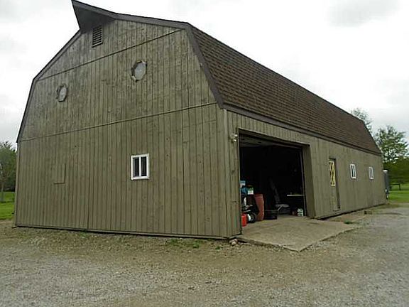 3rd image of 10351 Silverthorn Road