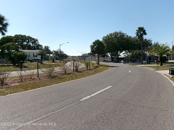 5th image of 16234 Brookridge Blvd