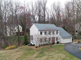 11620 Deer Forest Rd, Reston, VA 20194