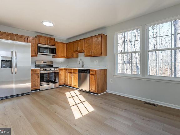 5th image of 104 Longview Dr