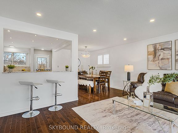 3rd image of 11 Addington Cres