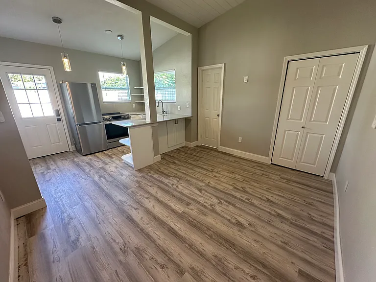 2210 S Euclid Cir #B — Photo 1