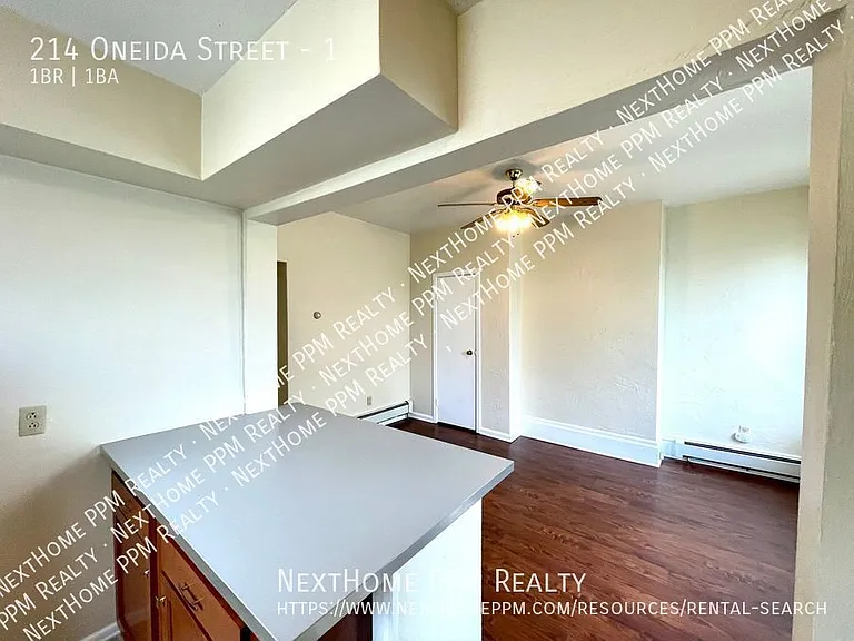 214 Oneida St #1 — Photo 4