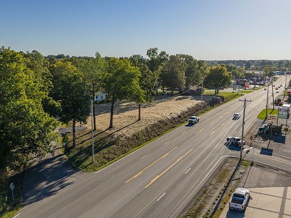 2nd image of 101 Sunset Rd