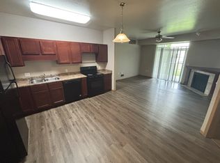 2210 Westlake Rd UNIT 104, North Liberty, IA 52317