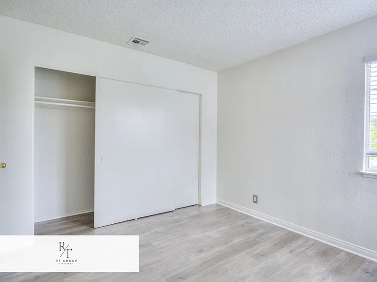 13006 Parkview Dr — Photo 35