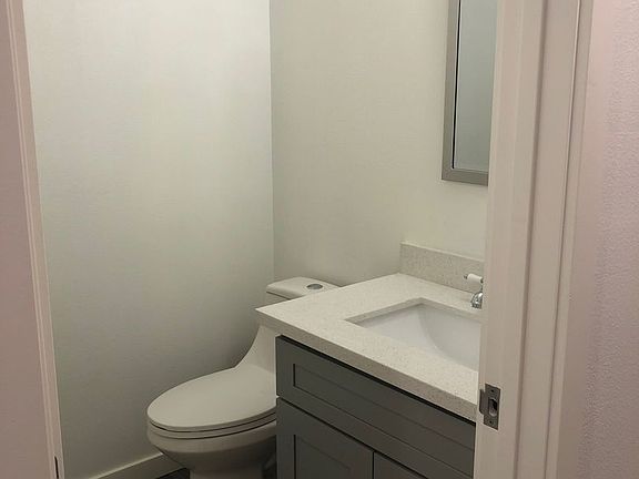 5th image of 8708 8th Pl NE