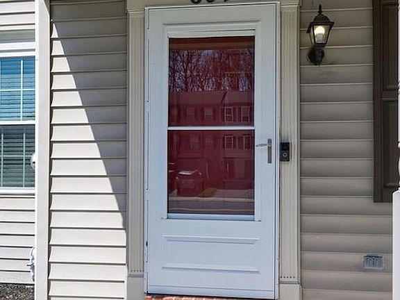 3rd image of 604 Rockwood Dr #1