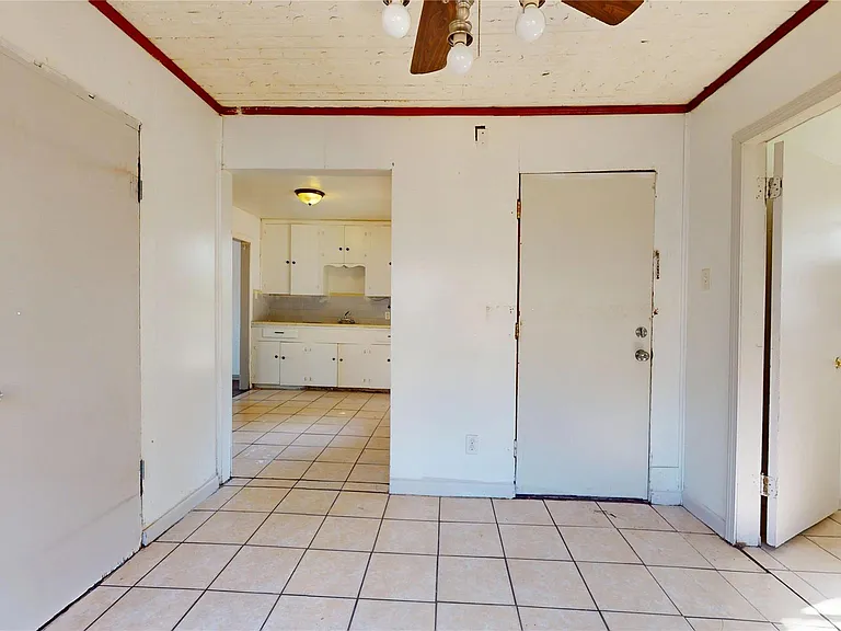 3826 Landa Ln — Photo 12