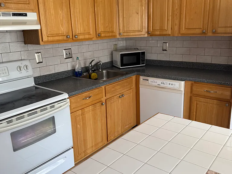 2001 Fort Davis St SE #102 — Photo 7