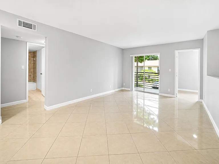 503 Gardens Dr #202 — Photo 7