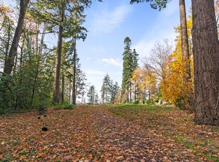 1659 S Greenwood Rd #1, Portland, OR 97219