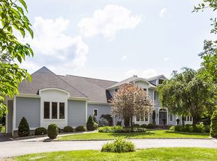 26 Deer Pond Woods, Bridgewater, CT 06752