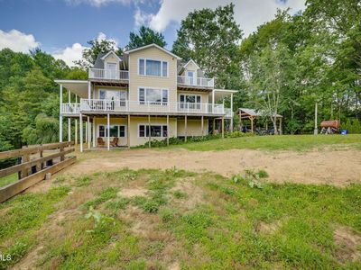 1196 Buck Mountain Rd, Roan Mountain, TN, 37687