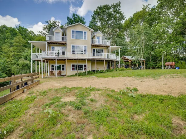 1196 Buck Mountain Rd, Roan Mountain, TN 37687