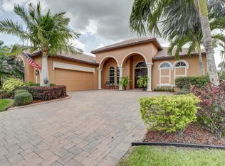 811 SW Saint Julien Ct, Port Saint Lucie, FL 34986