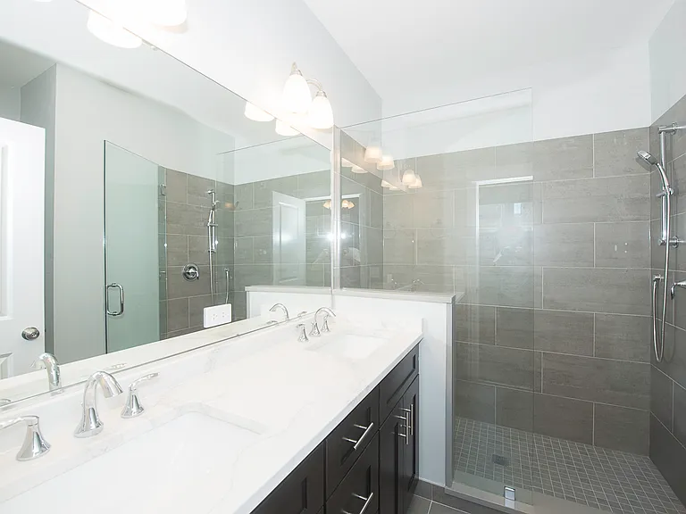 2346 W Grand Ave #1S — Photo 10