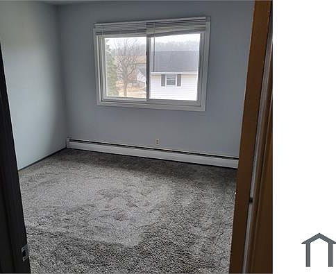 3rd image of 3128 Prial Ave #11