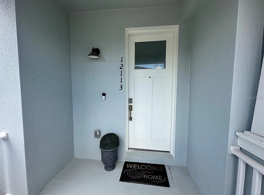 4 bed, 3.0 bath, 1736 sqft, $2,800 — Photo 2