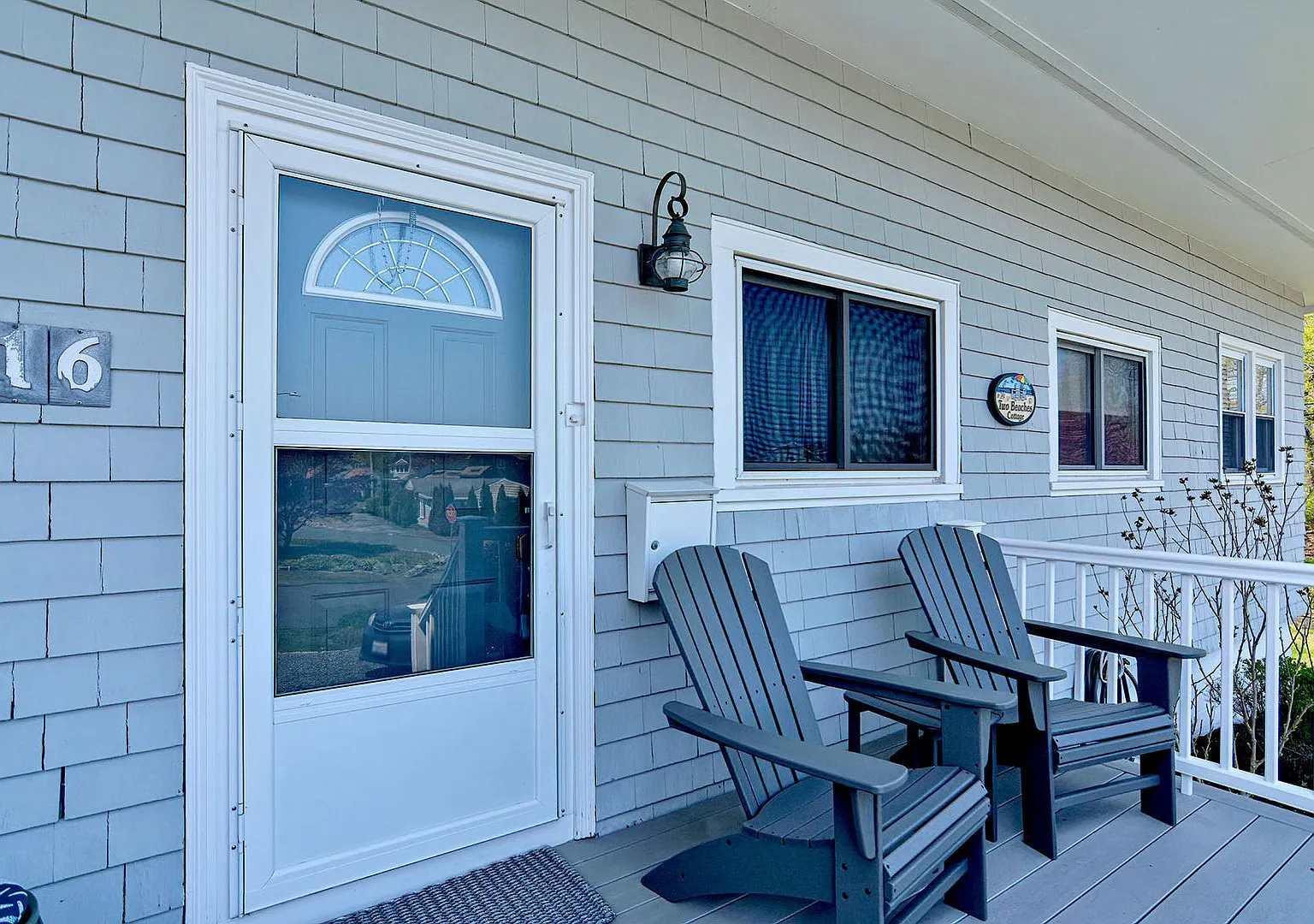Winter Rental: Two Beaches Cottage — Photo 2
