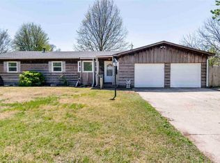 6947 W Hollywood Ave, Wichita, KS 67215