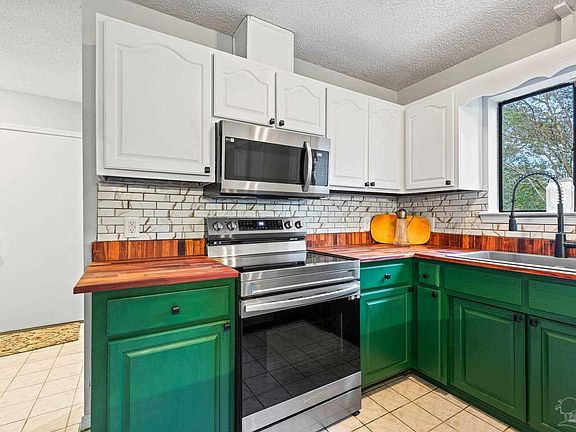 5th image of 2105 Oakstream Ave