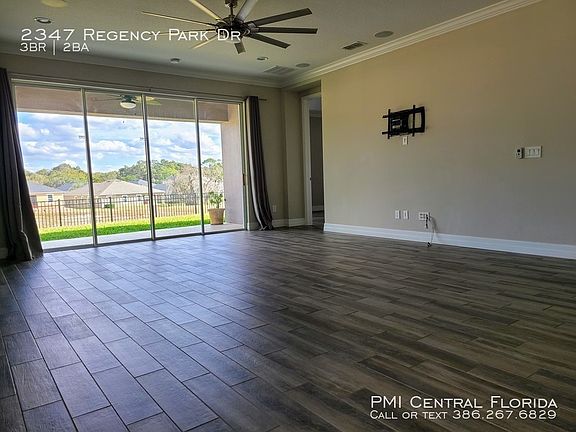 2nd image of 2347 Regency Park Dr