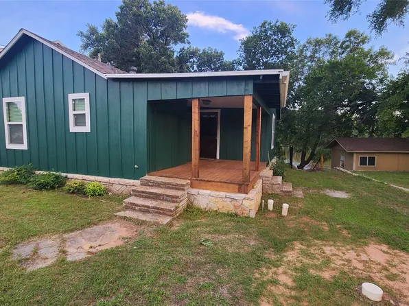 3307 Robinson Creek Dr, Granbury, TX 76048