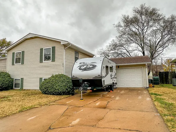 2602 W Crawford Ave, Wichita, KS 67217