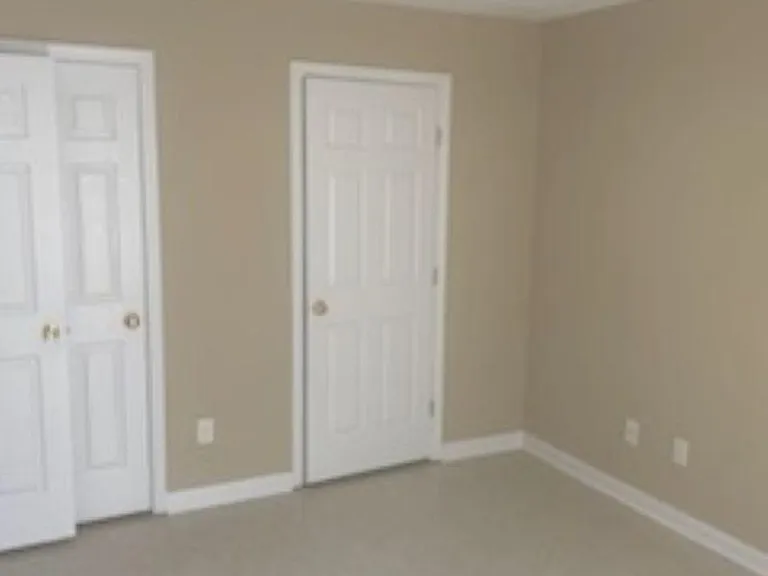 306 Oconnor St — Photo 10