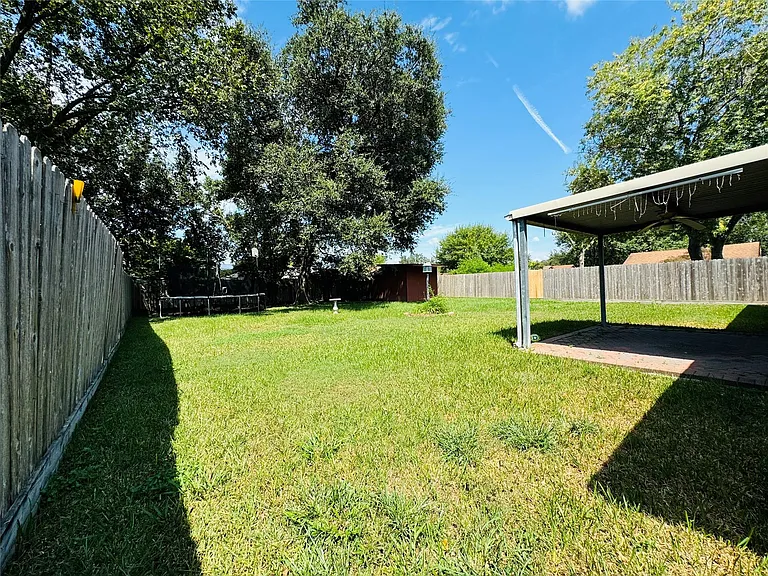 7622 Woodsman Trl — Photo 16