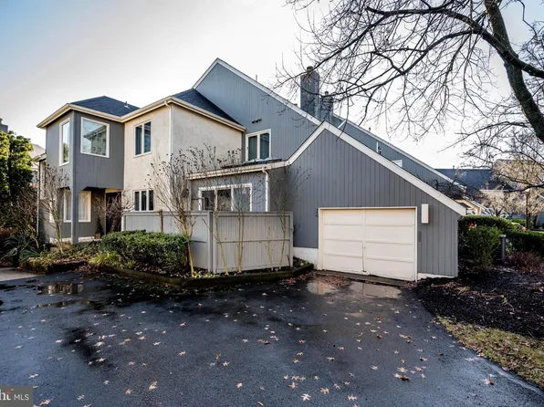 960 Chanticleer, Cherry Hill, NJ 08003