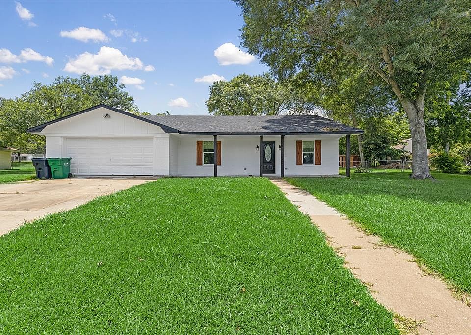 1st image of 607 Clearspring Drive