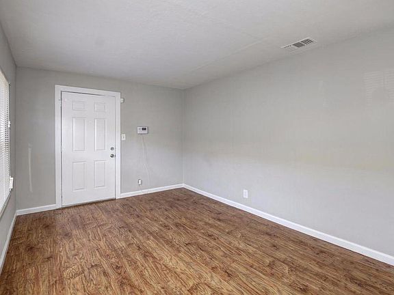 4th image of 627 Santiago Ave