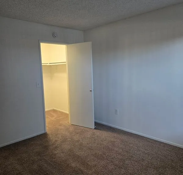 3821 Franklin Ave #1 — Photo 11