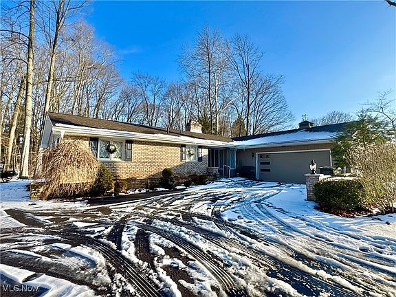 3rd image of 7465 Yellow Creek Dr