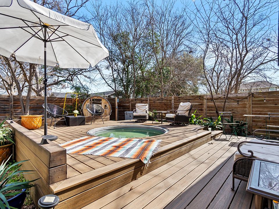 Cowboy pool, deck, sauna and cold plunge